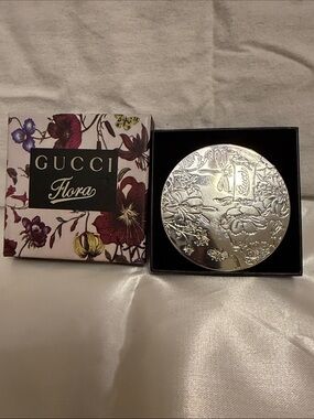 Gucci Silver Flora Embossed Compact Mirror with Floral Box